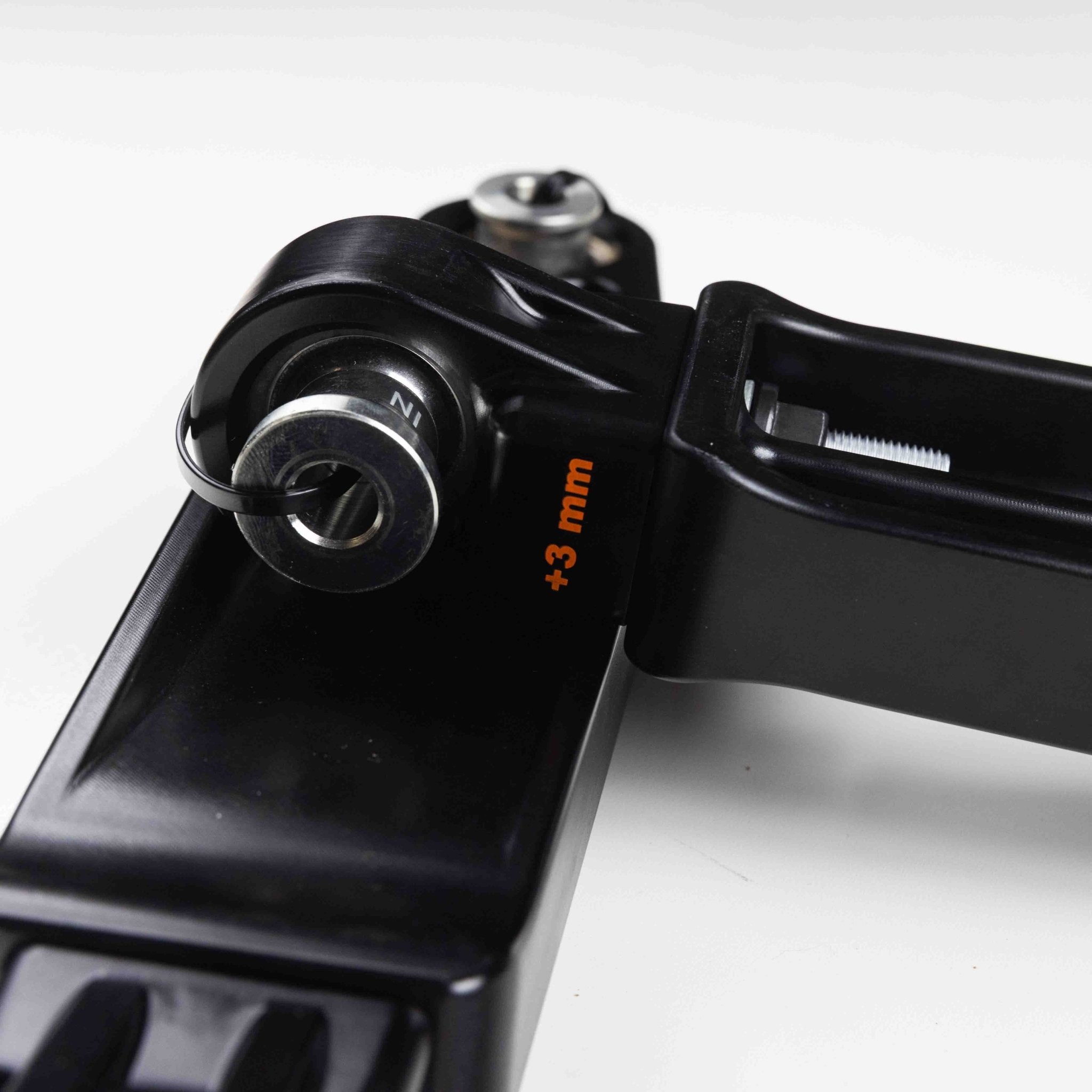 981 718 GT4 GT4RS Adjustable REAR Lower Control Arm Pair - Dundon Motorsports