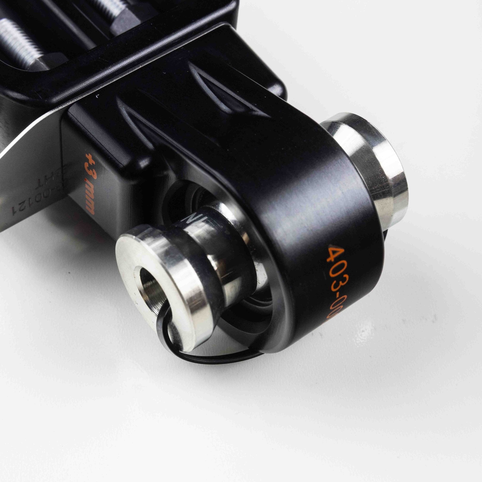 981/718 GT4 & GT4RS Adjustable Front Lower Control Arm Pair - Dundon Motorsports